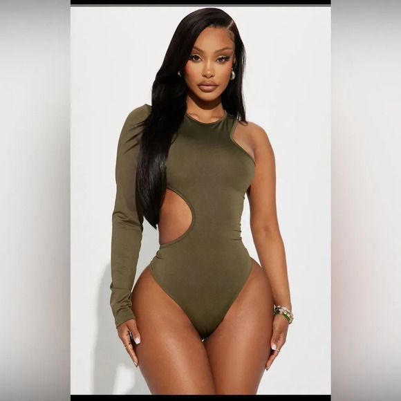 "Not Your Type" Olive Bodysuit M‎ - Picture 2 of 7